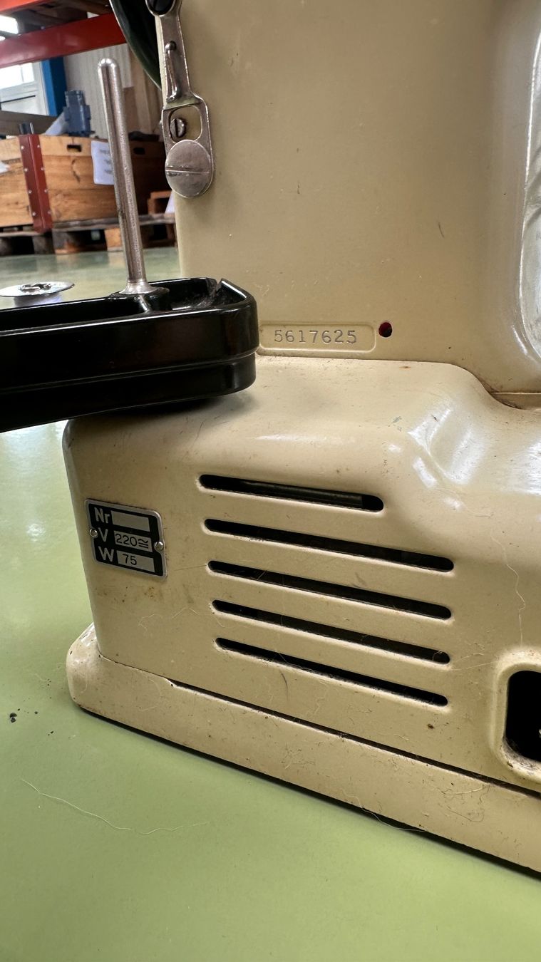 Bernina Nähmaschinen: Bernina Record 530 – Gebraucht aus Regensdorf von Powershift2 8
