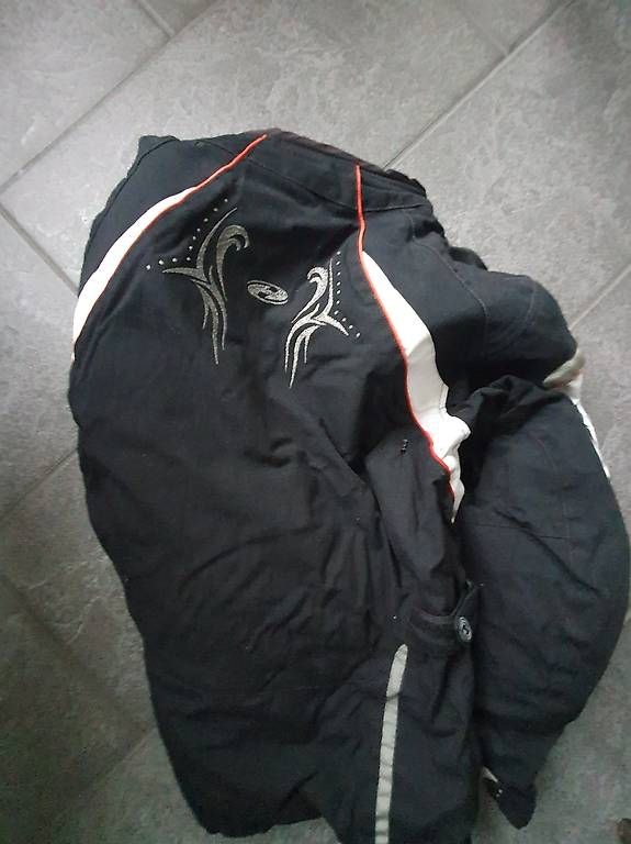 Giacche: Motorradjacke – Usato da Lyss venduto da Staernli 2