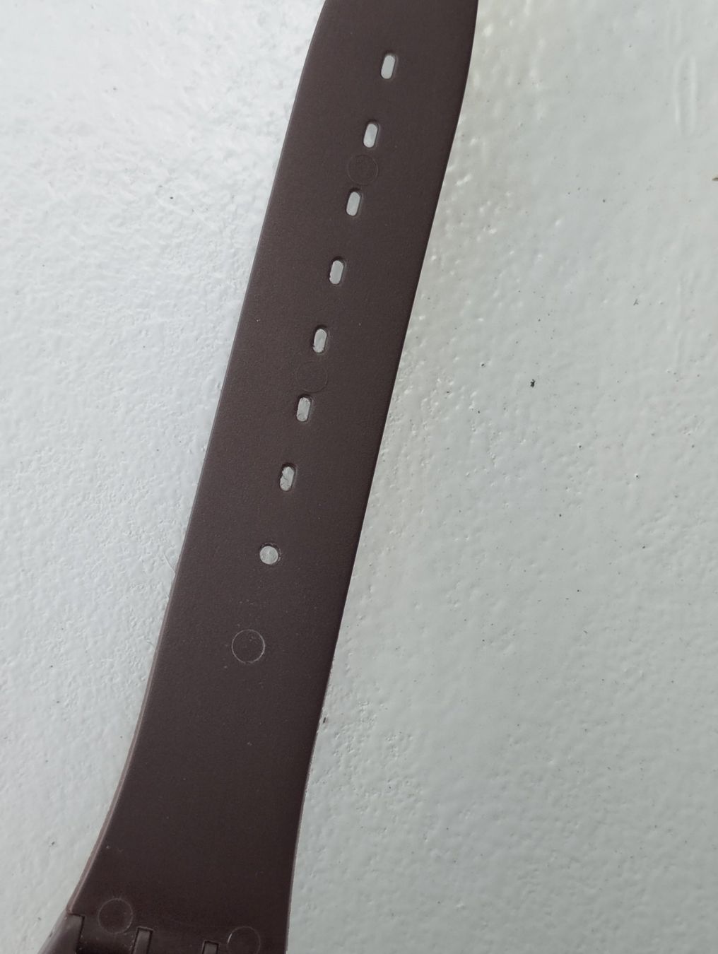 Swatch Orologi: Swatch braun, Backcode 983, Tag & Datum, sehr gepflegt, neu – Nuovo (secondo la descrizione) da Ostermundigen venduto da Dinge1 8