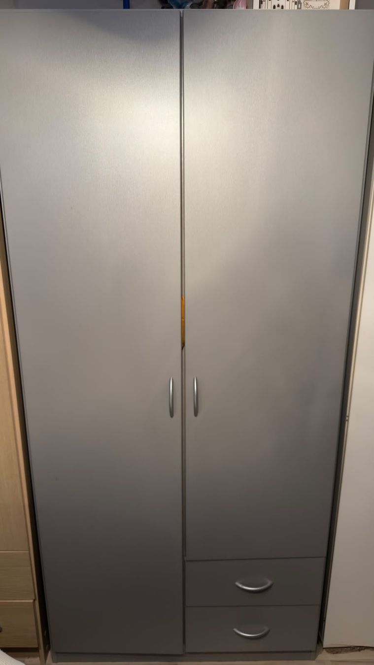 Armadi: Kleiderschrank Grau – Usato da Au ZH venduto da bpu_sp7d