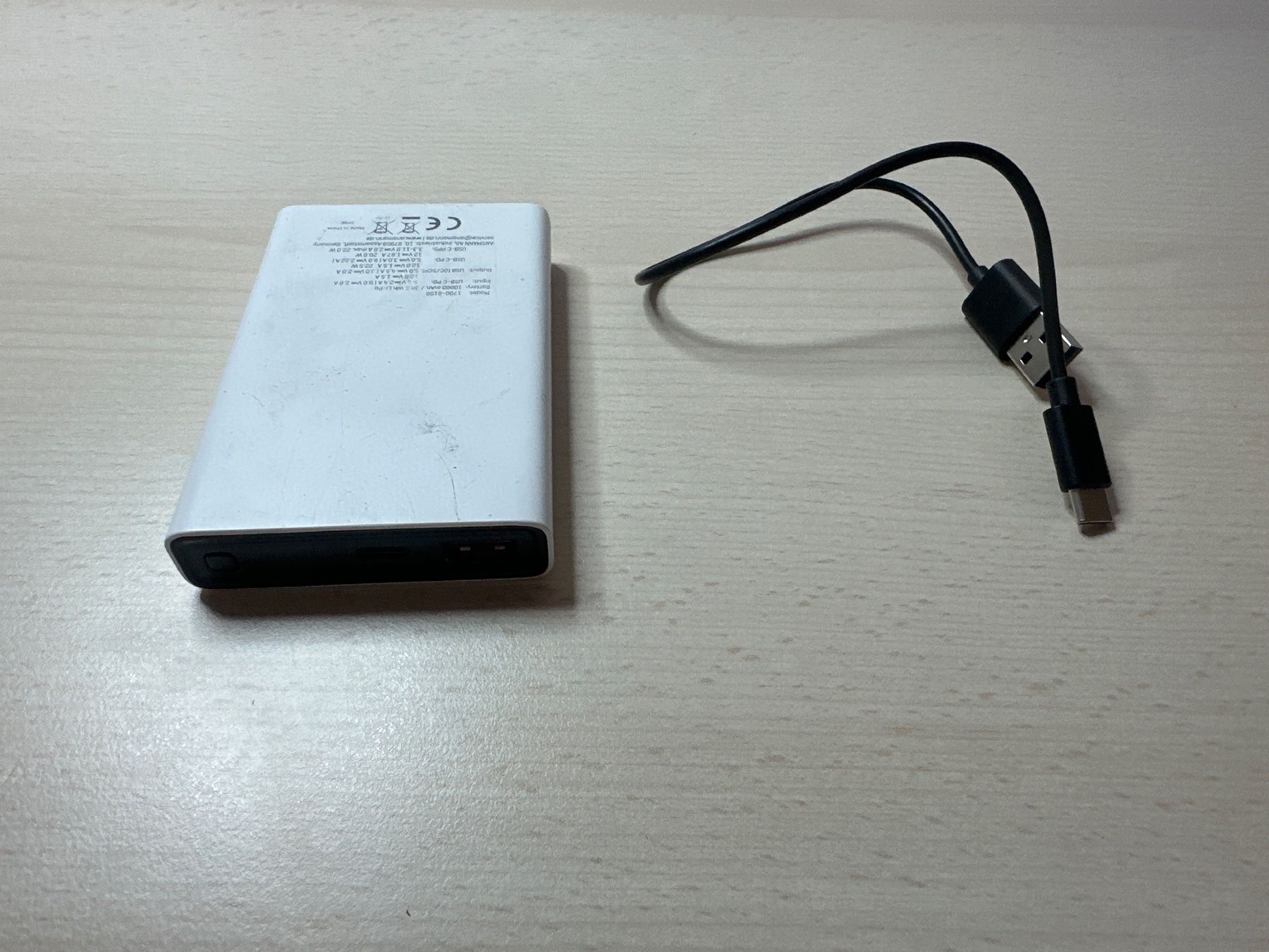 Batterie: Powerbank 22.5W mit Ladekabel – Usato da Herrliberg venduto da Sandro_007 1