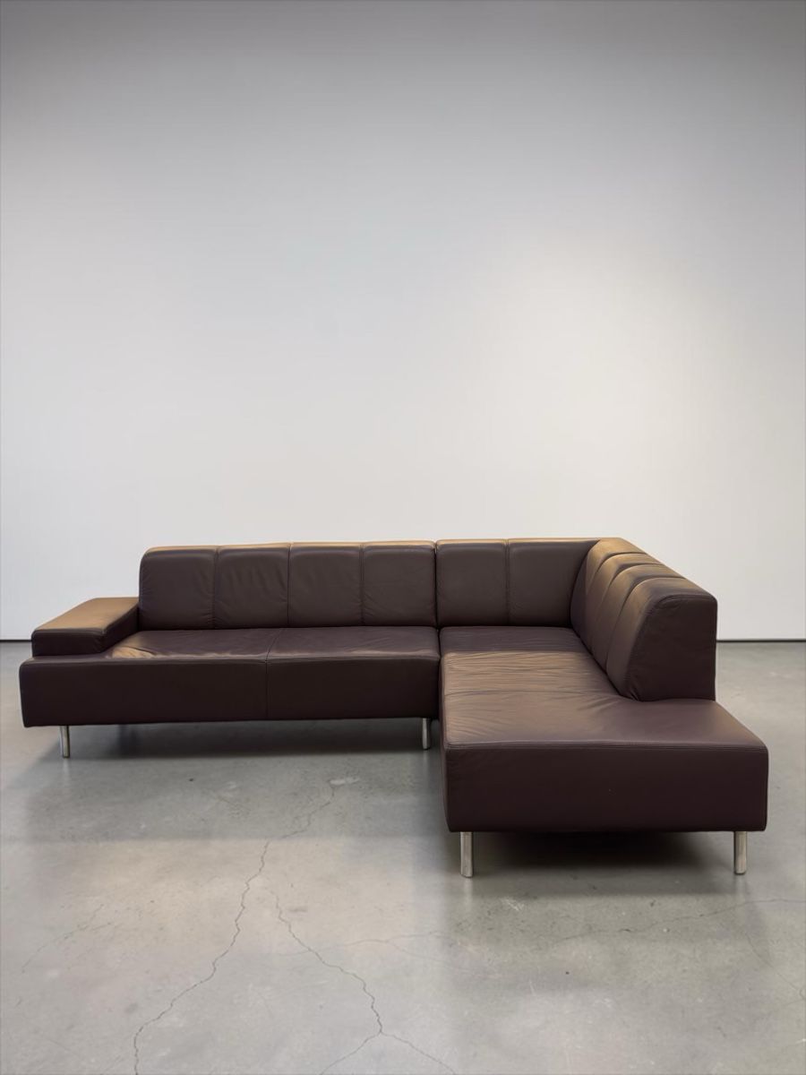 Sofas: Ecksofa mit longchair aus violettem Echtleder – D'occasion à Fehraltorf par Sofalab.swiss 6