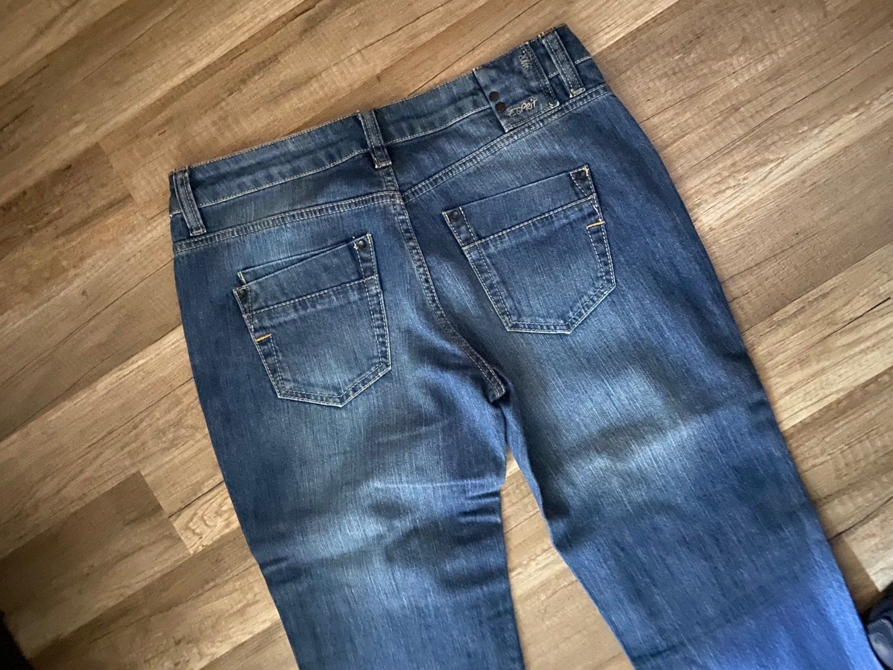 Esprit Jeans: Esprit Jeans Grösse 40 – Gebraucht aus Allenwinden von Obalu 1