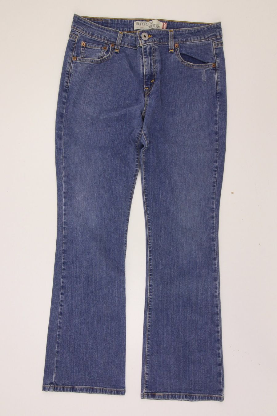 Levi's Jeans: Levis Superlow Boot Cut 318 – D'occasion à Bern par Padeeeh