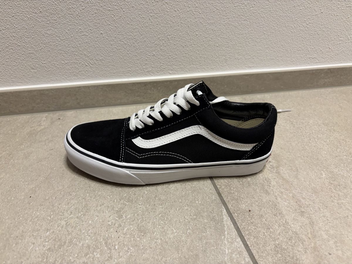 Vans Scarpe da donna: Vans Old Skool Black/White Gr. 8.5 | 39 – Nuovo e nell'imballaggio originale da Dagmersellen venduto da Alegna123