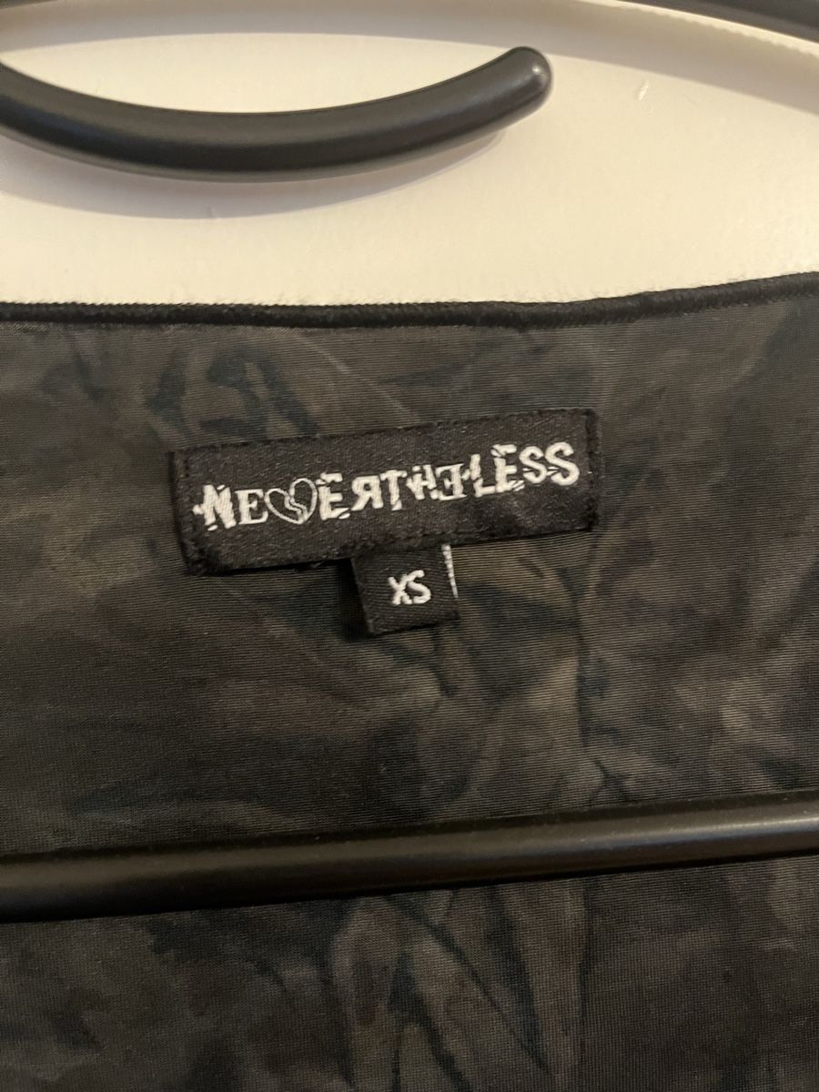 Blusen: Schwarze Bluse mit Muster XS – Neu (gemäss Beschreibung) aus Solothurn von mjt_6yvh 4