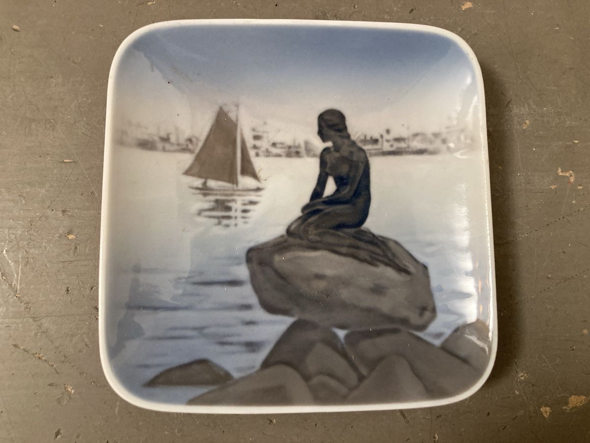 Royal Copenhagen Piatti di portata: Royal Copenhagen Vide Poche – Usato da Basel venduto da magnummarine