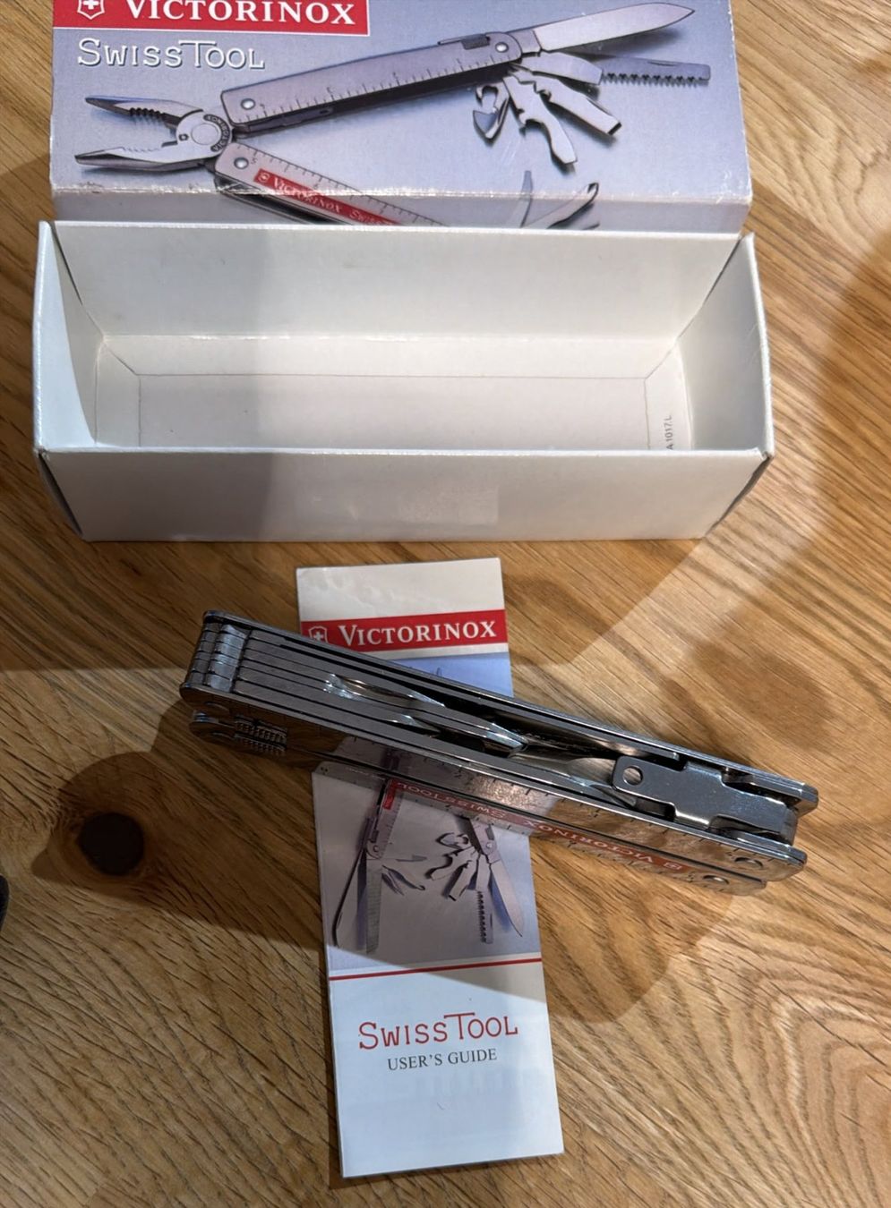 Victorinox Coltelli tascabile: VICTORINOX SWISSTOOL MIT ETUI – Nuovo e nell'imballaggio originale da Zürich venduto da Frei-Occasionen 6