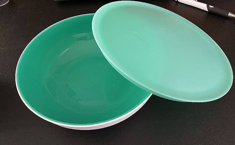 Tupperware Contenitori & Simili: scodella Tupperware con coperchio – Nuovo (secondo la descrizione) da Airolo venduto da Hmagnum