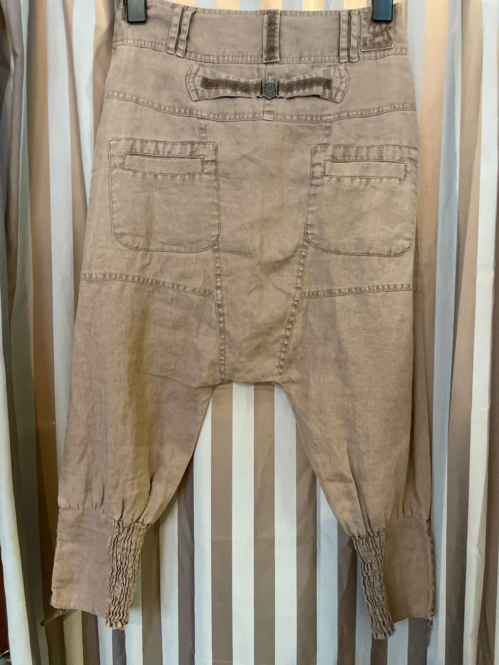 Nile Hosen: NILE Hosen braun, Gr. XS – Gebraucht aus Baar von koala9 3