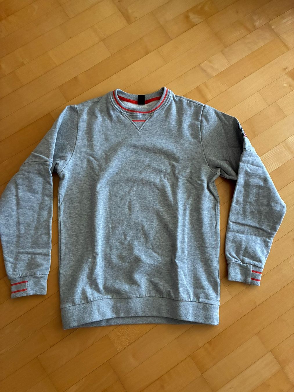 Maglioni & Felpe: Zwei Hally Hanson Sweatshirt gr. M – Usato da Aadorf venduto da JFPS