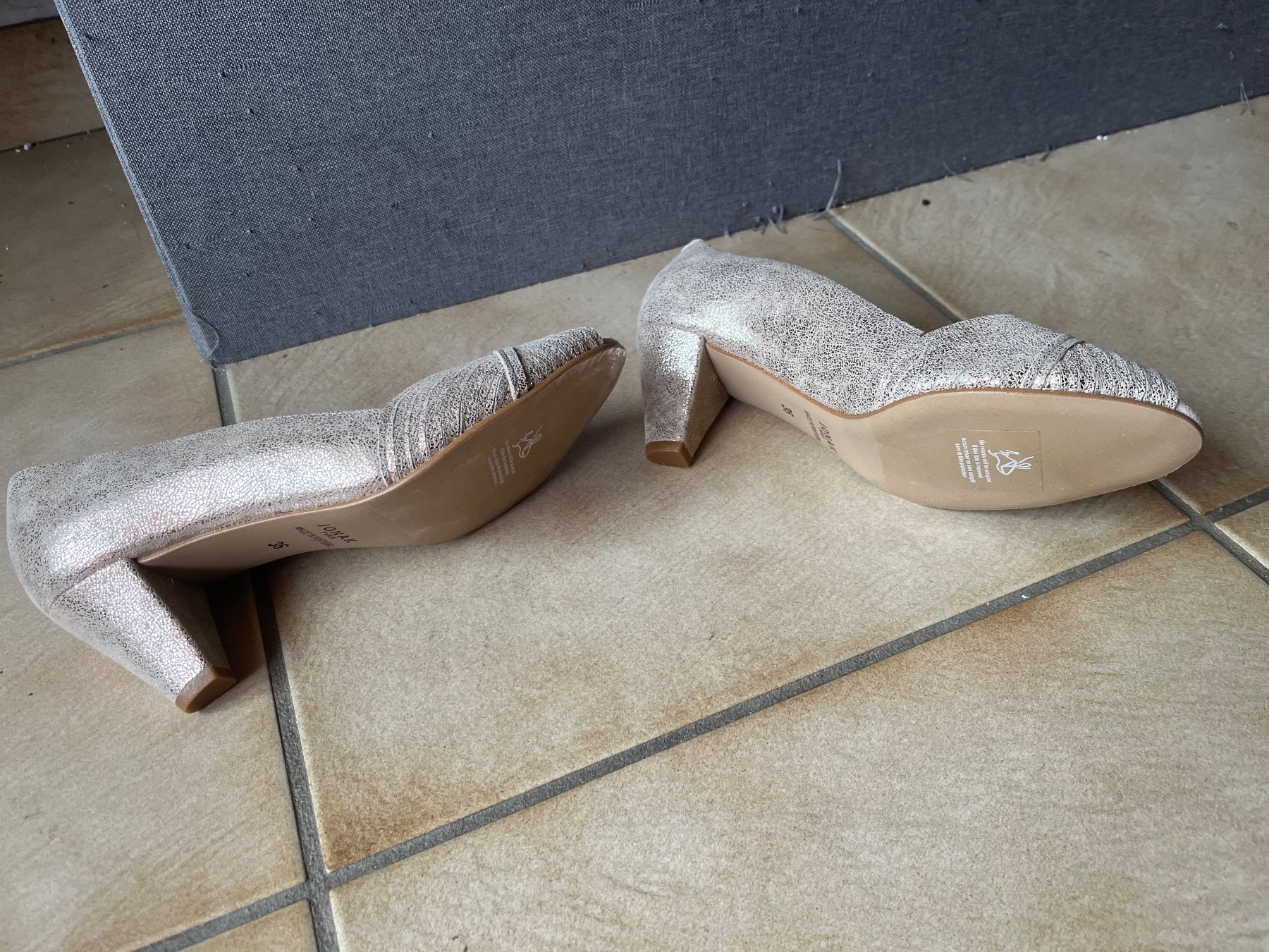 Jonak Scarpe da donna: JONAK PARIS Escarpins argentés taille 36 neuf – Nuovo (secondo la descrizione) da Vernayaz venduto da Darkfrost 2