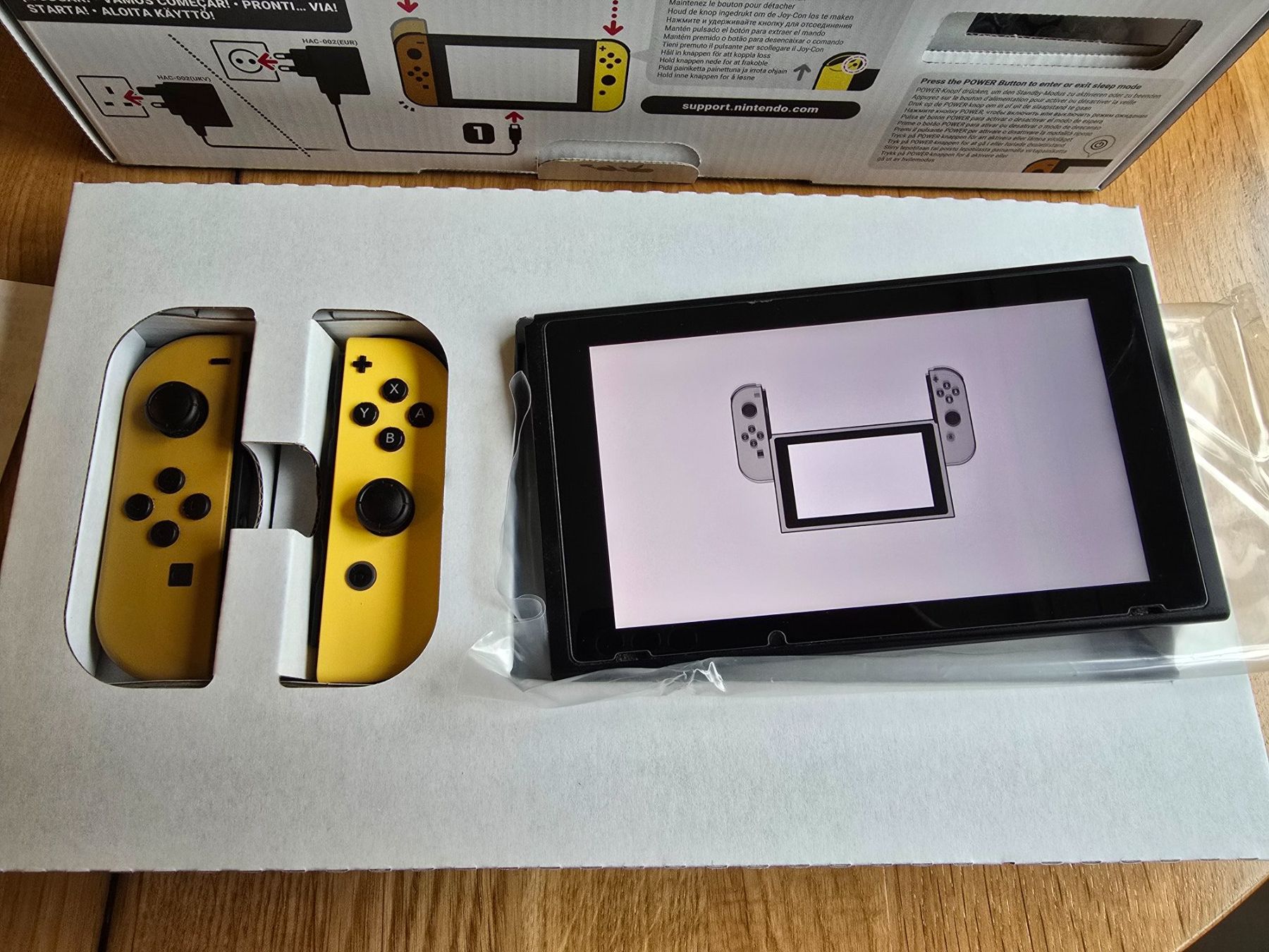 Nintendo Console: Nintendo Switch/Pokémon Edition – Nuovo e nell'imballaggio originale da Sursee venduto da Elian91 3