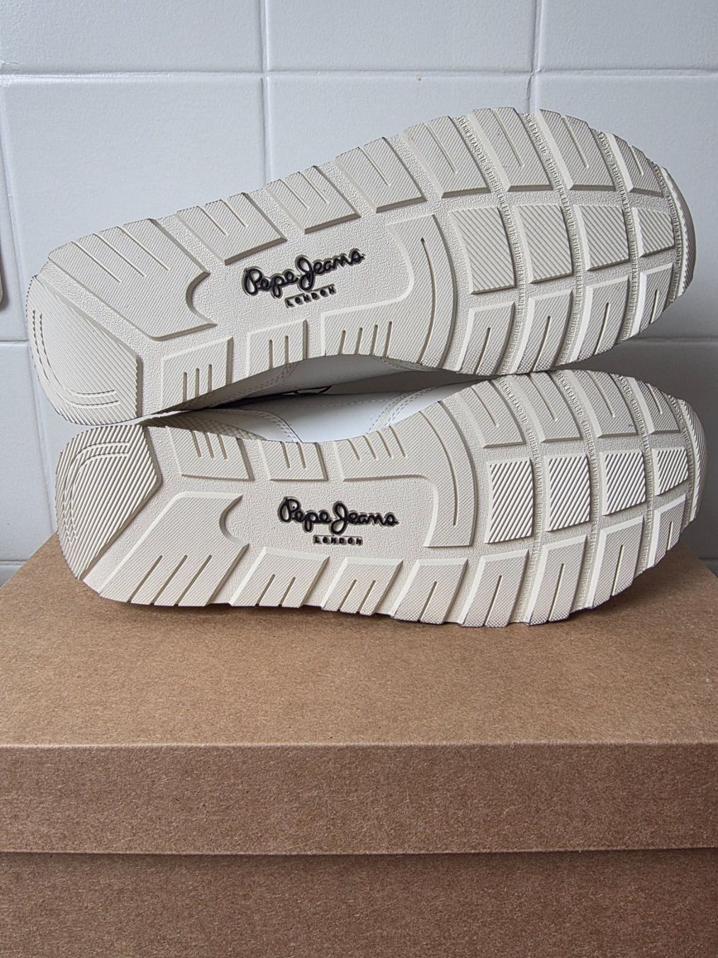 Pepe Jeans : Baskets Pepe Jeans – Neuf avec emballage d'origine à Fleurier par dav_xx8y 5