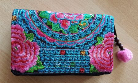 PORTEMONNAIE - Floral Bestickt - Neu - mit POMPON - 16x10cm