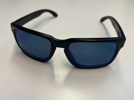 Oakley Holbrook