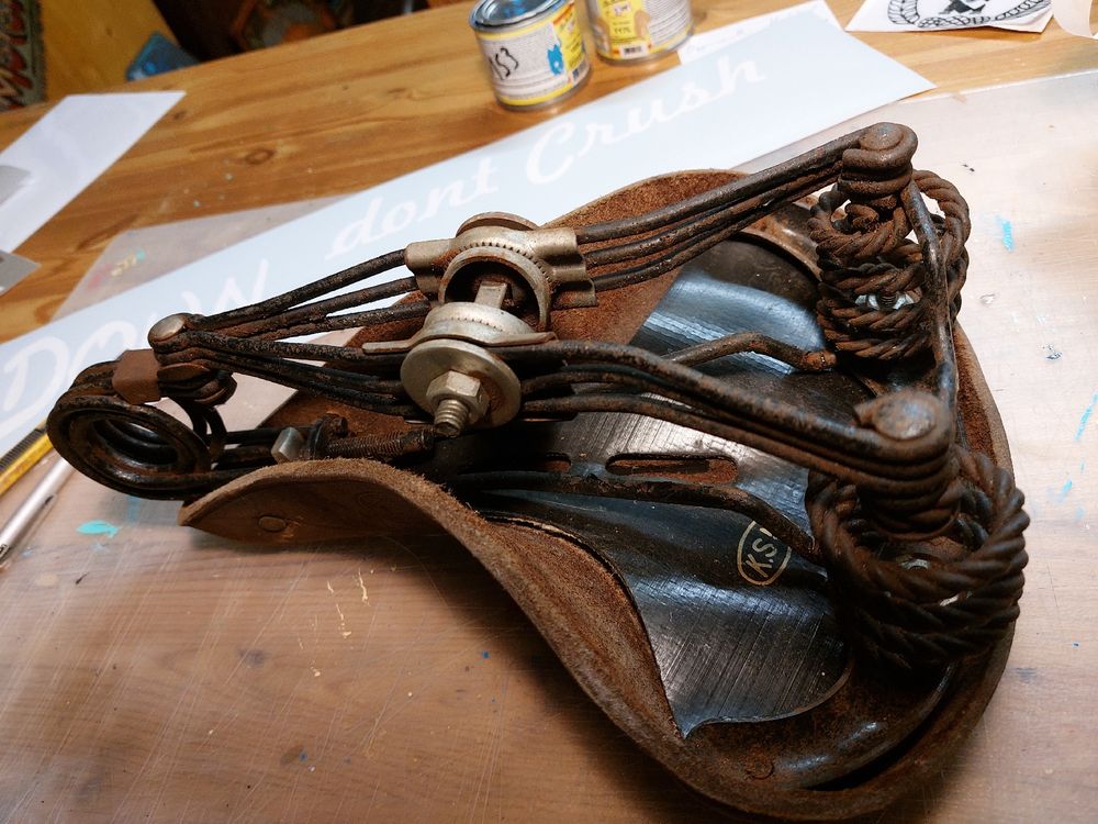 Pezzi di ricambio: Velo Mofa Federsattel. Fahrradsattel, Oldschlool. – Usato da Willisau venduto da Pzm81 9