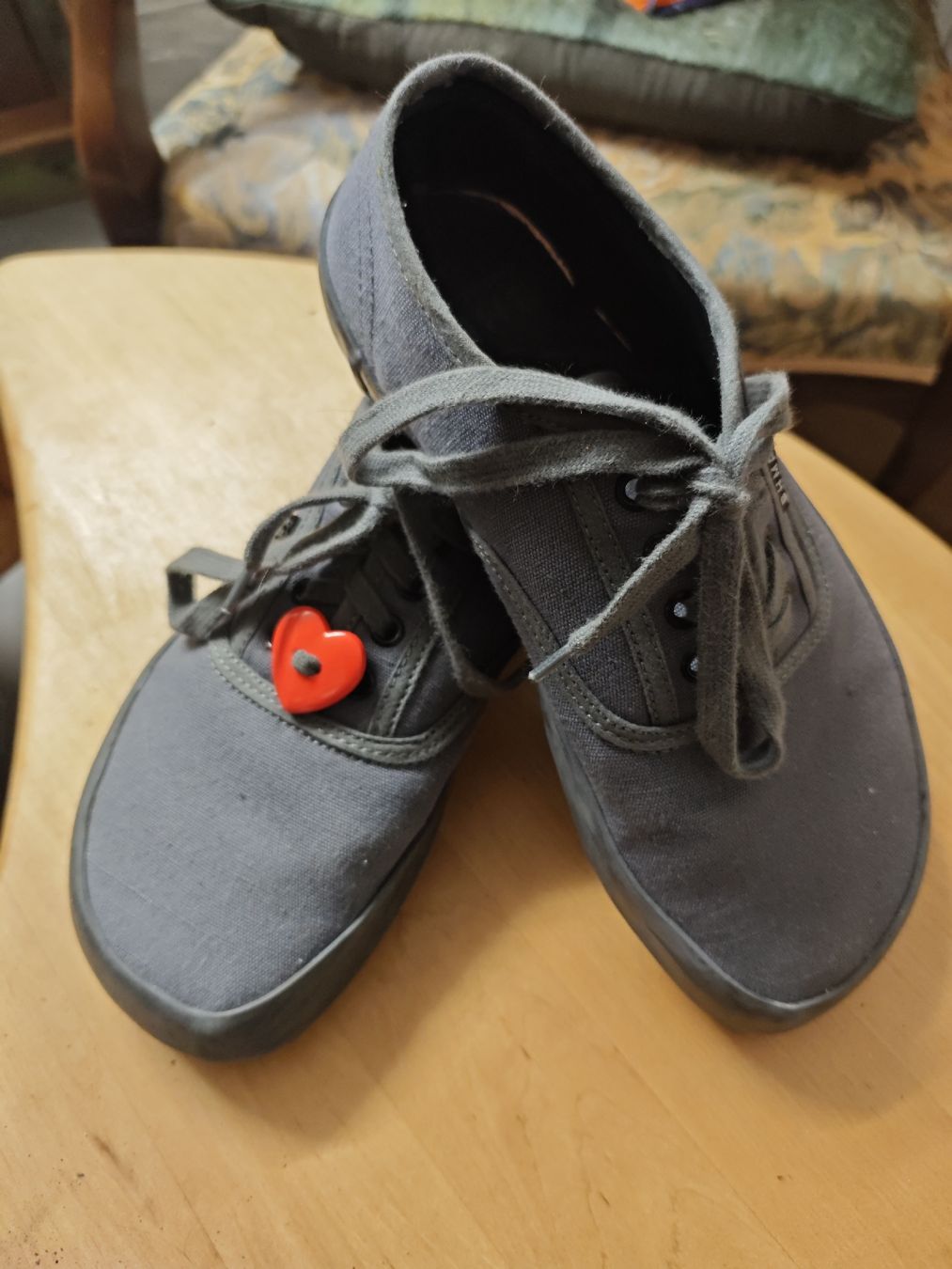 Scarpe da donna: BHMP Sneaker grau Stoffschuhe – Usato da Biel Bienne venduto da anjasch 1