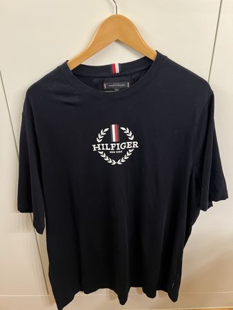 Herren T-Shirt Tommy Hilfiger dunkelblau Grösse XXL