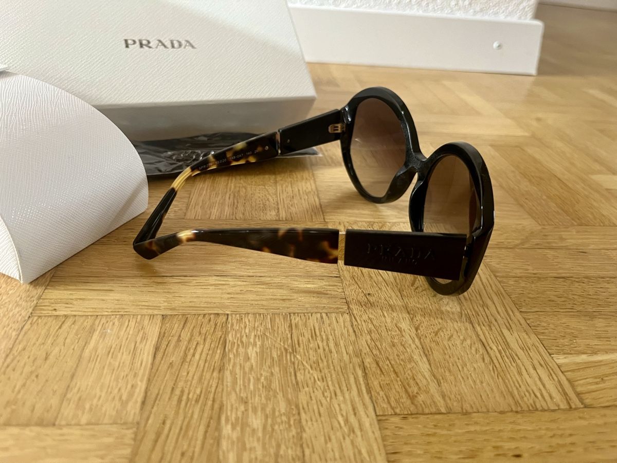 Prada Brillen & Gläser: Original Prada Damen Sonnenbrille NEU – Neu und originalverpackt aus Frauenfeld von Repsol_Vani 4