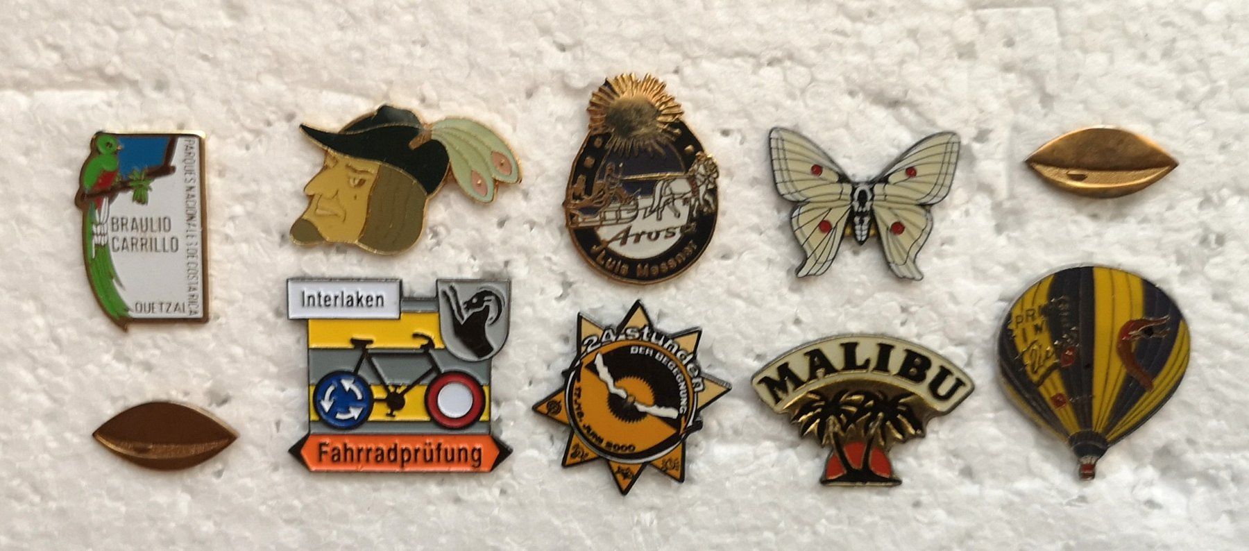 Plaquettes & Badges: PINS – D'occasion à Interlaken par Wermon