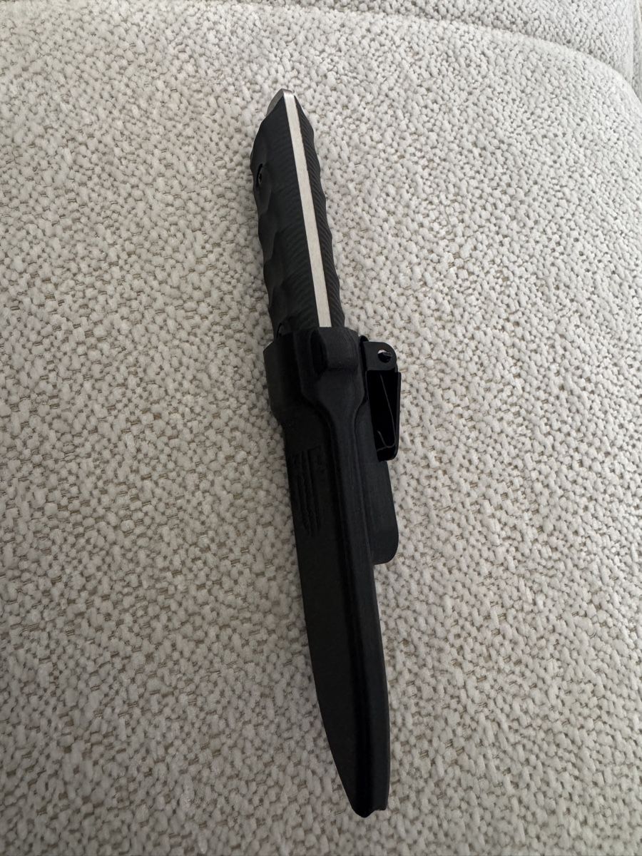 Couteaux militaires: Messer mit holster – Neuf (Voir description) à Winterthur par Miko762 1