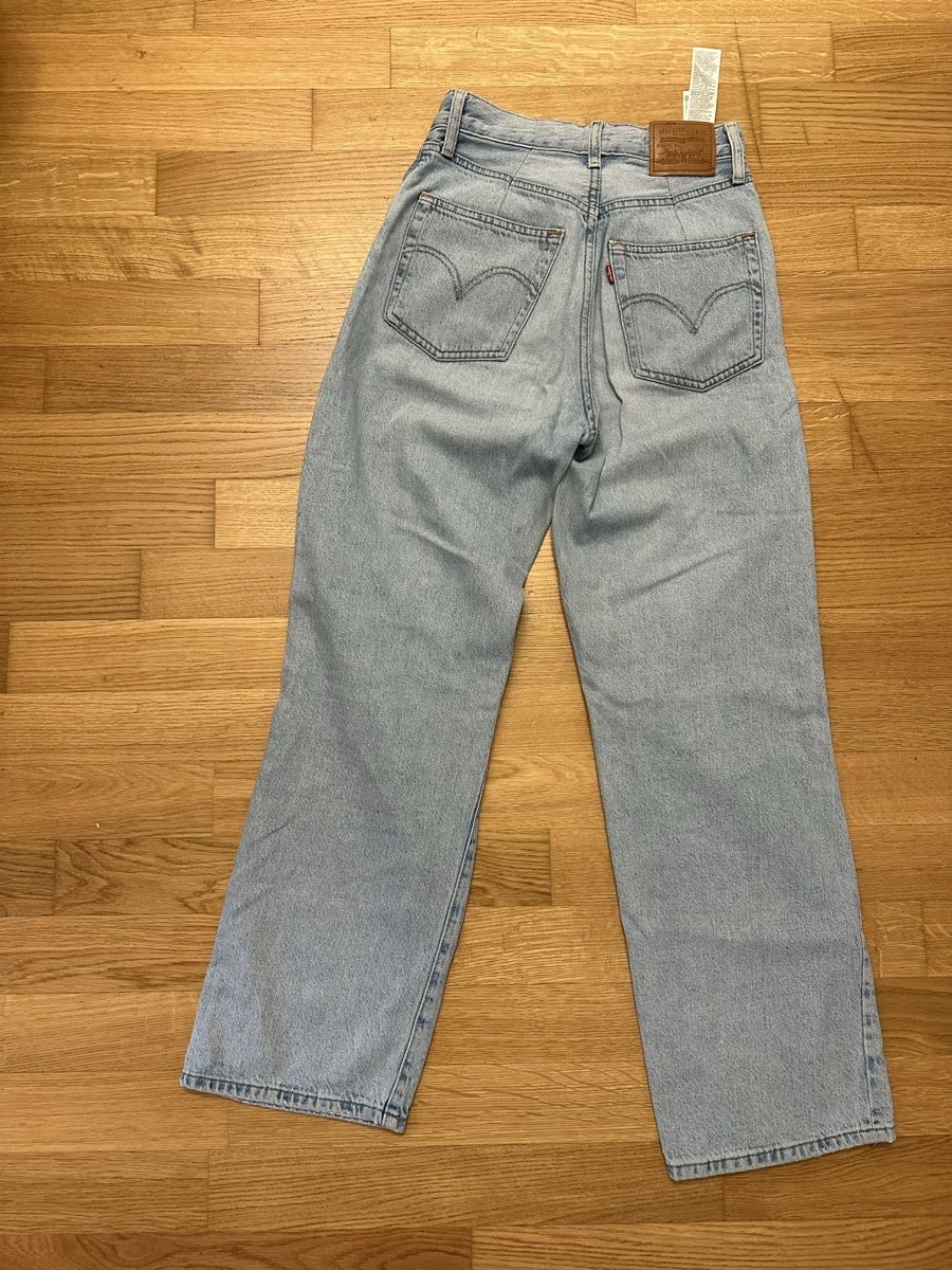 Levi's Jeans: Levis Ribcage – Usato da Luzern venduto da LauraLynnMeier 3