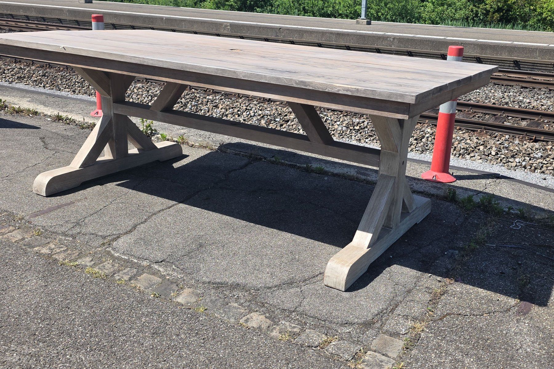 Tavoli: Gartentisch Massivholz - gross, rustikal - Ref. 05/56 – Usato da Au ZH venduto da BrockiAu 1