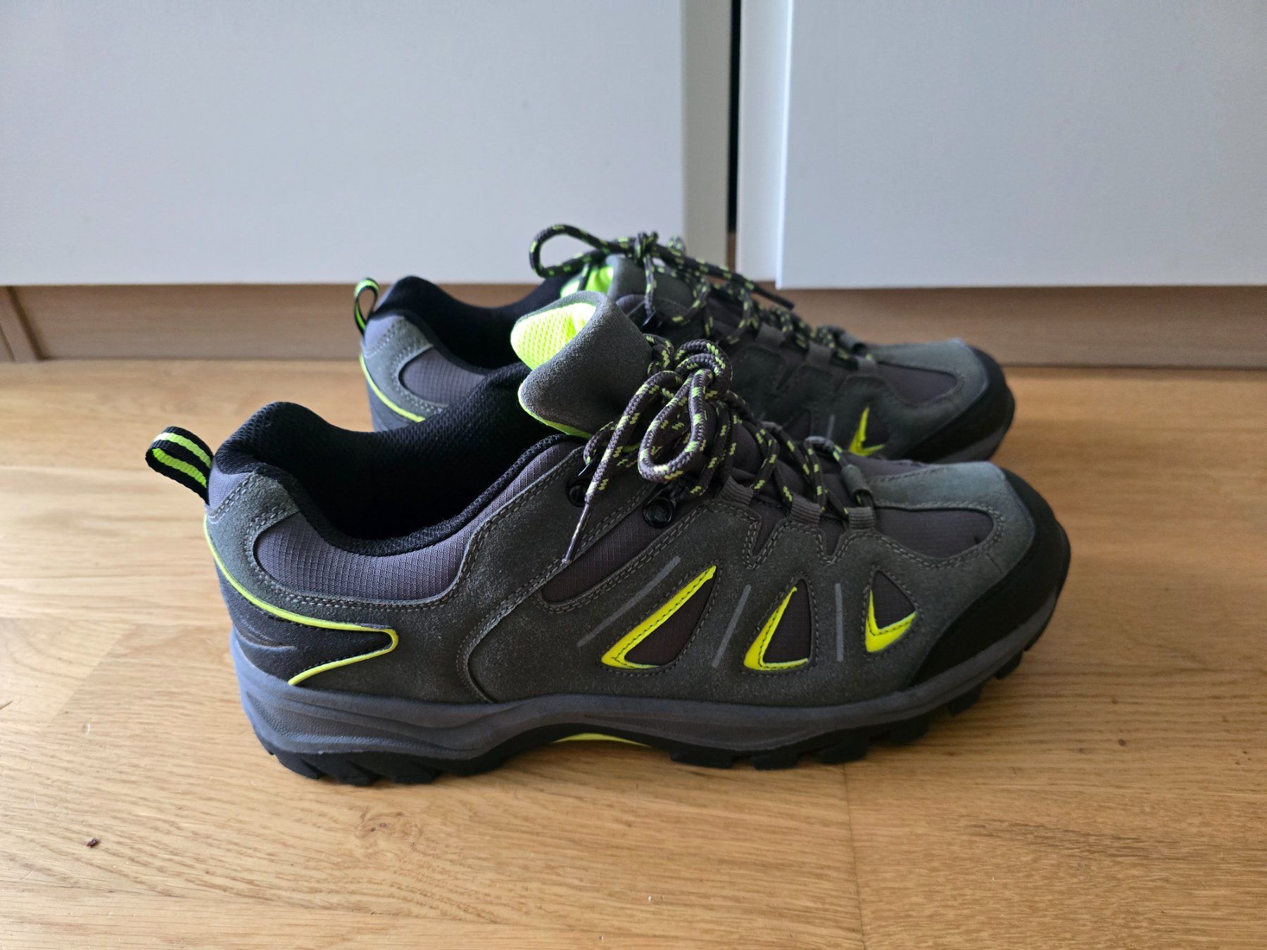 Herrenschuhe: Herren Trekkingschuhe Central Square in Gr.44 – Neu (gemäss Beschreibung) aus Chur von blackcat10 3