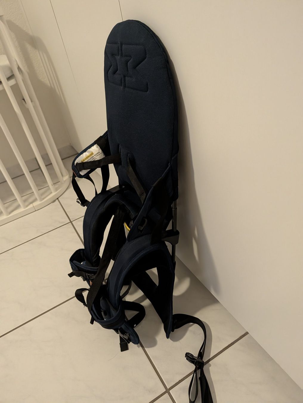 Marsupi portabebè: Minimeis Rucksack / Kindertrage – Nuovo (secondo la descrizione) da Egolzwil venduto da supermoto_1 1