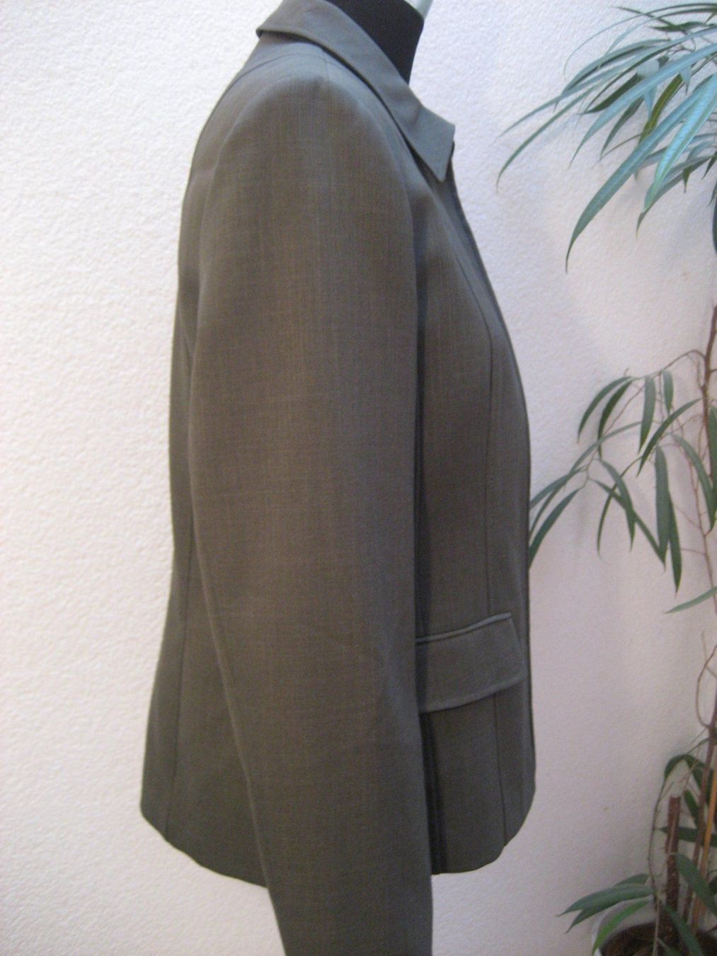 Giacche: Veste taille 38 neuve – Nuovo e nell'imballaggio originale da Delémont venduto da marryb 2