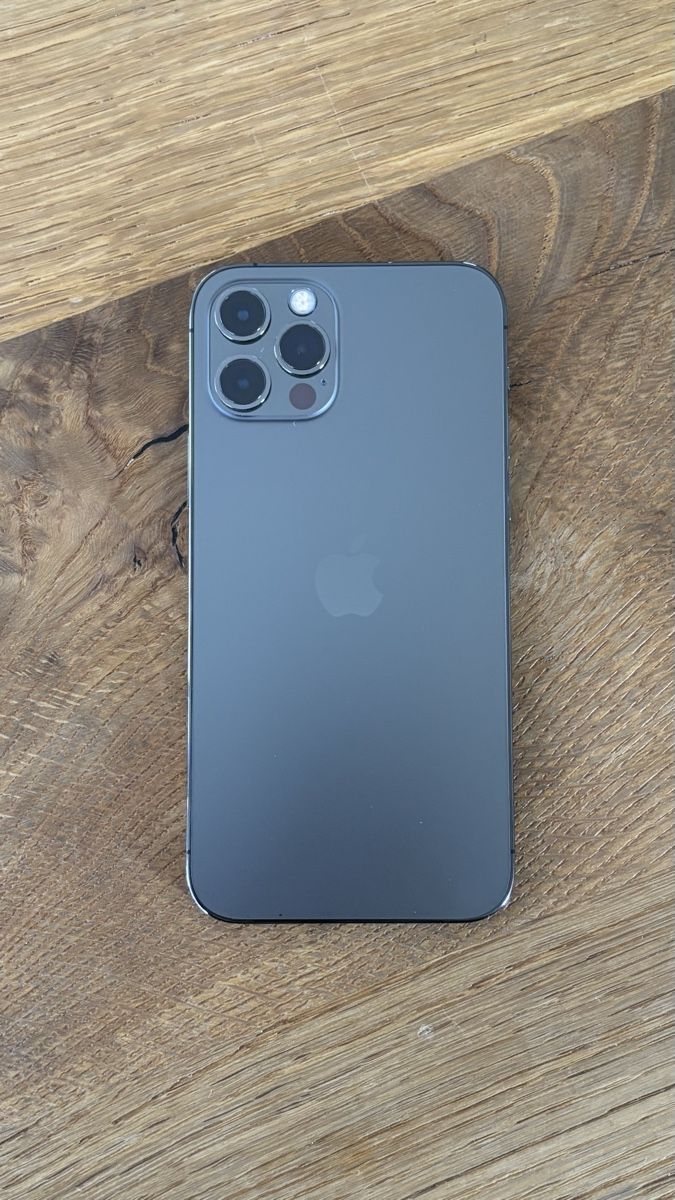 Apple Handys / Smartphones: I Phone 12 Pro 256GB – Gebraucht aus Niederuzwil von vimse_publicsale 3
