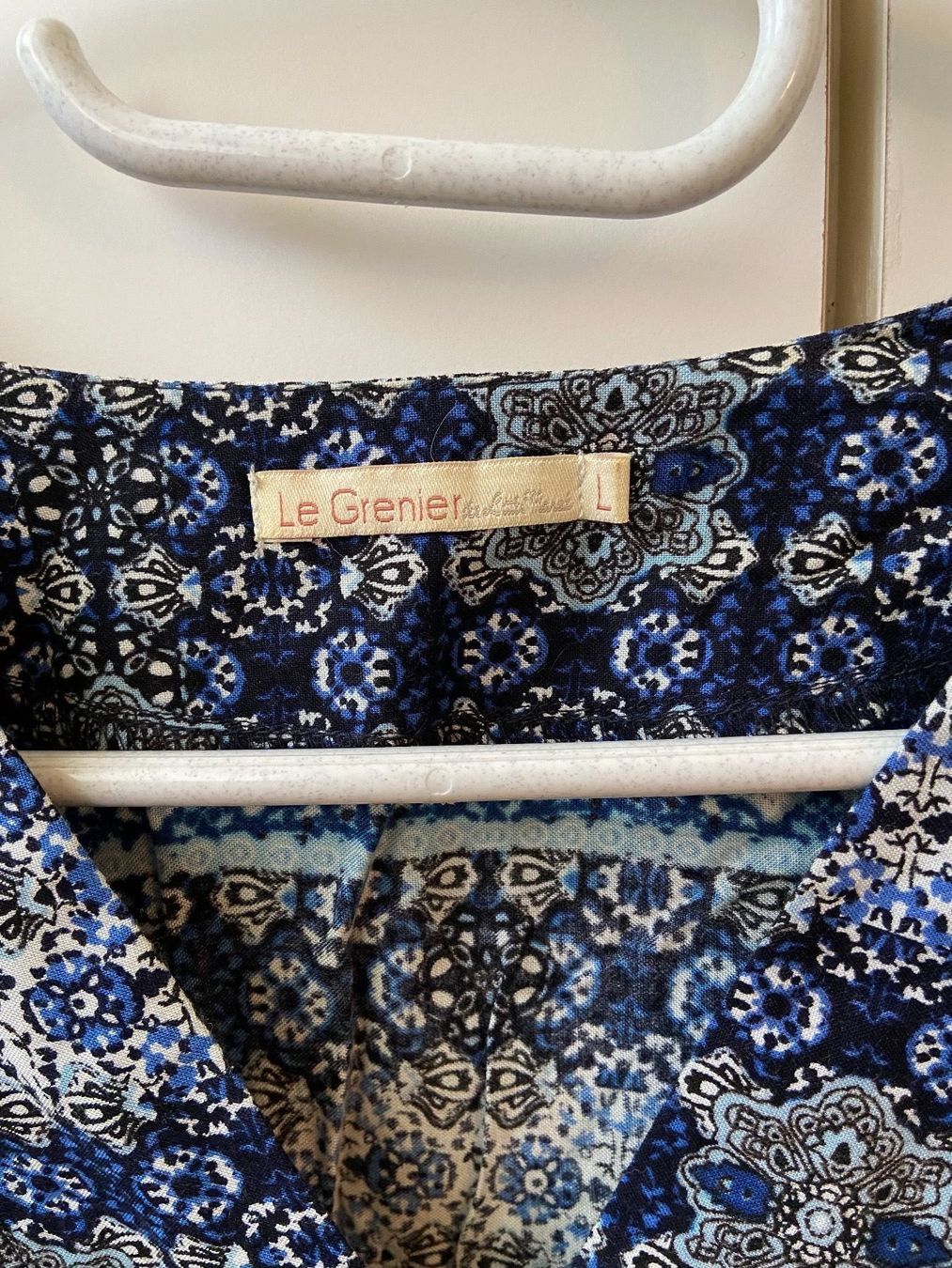 Camicette: Blouse bleue à motifs taille L – Usato da Veyrier venduto da Leilazizou 3