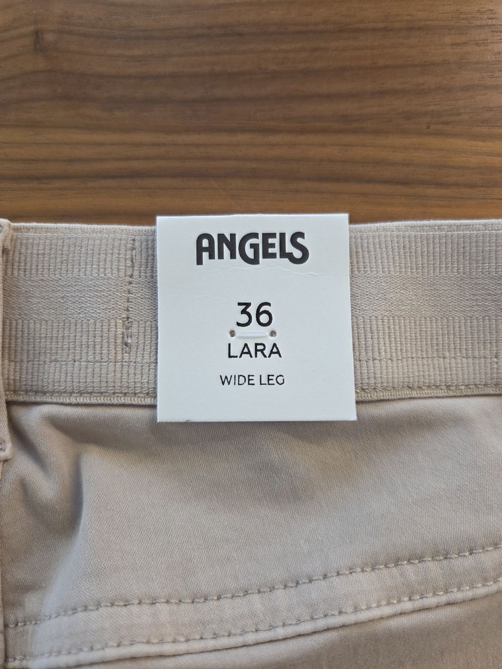 Angels Pantaloni: schöne Hose, Angels – Nuovo (secondo la descrizione) da Wiesendangen venduto da Sinhuk 2