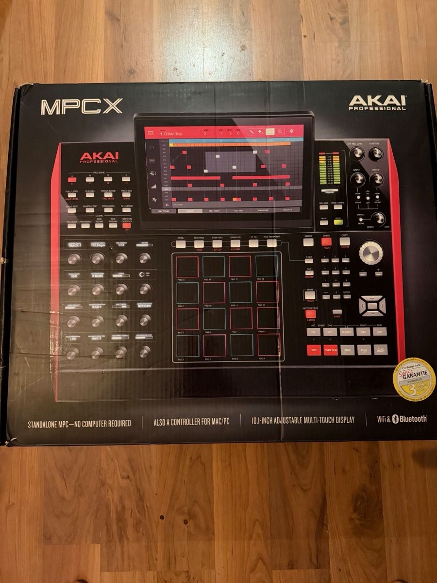 Akai Console di mixaggio: AKAI MPCX occasion – Usato da Bulle venduto da strabolo