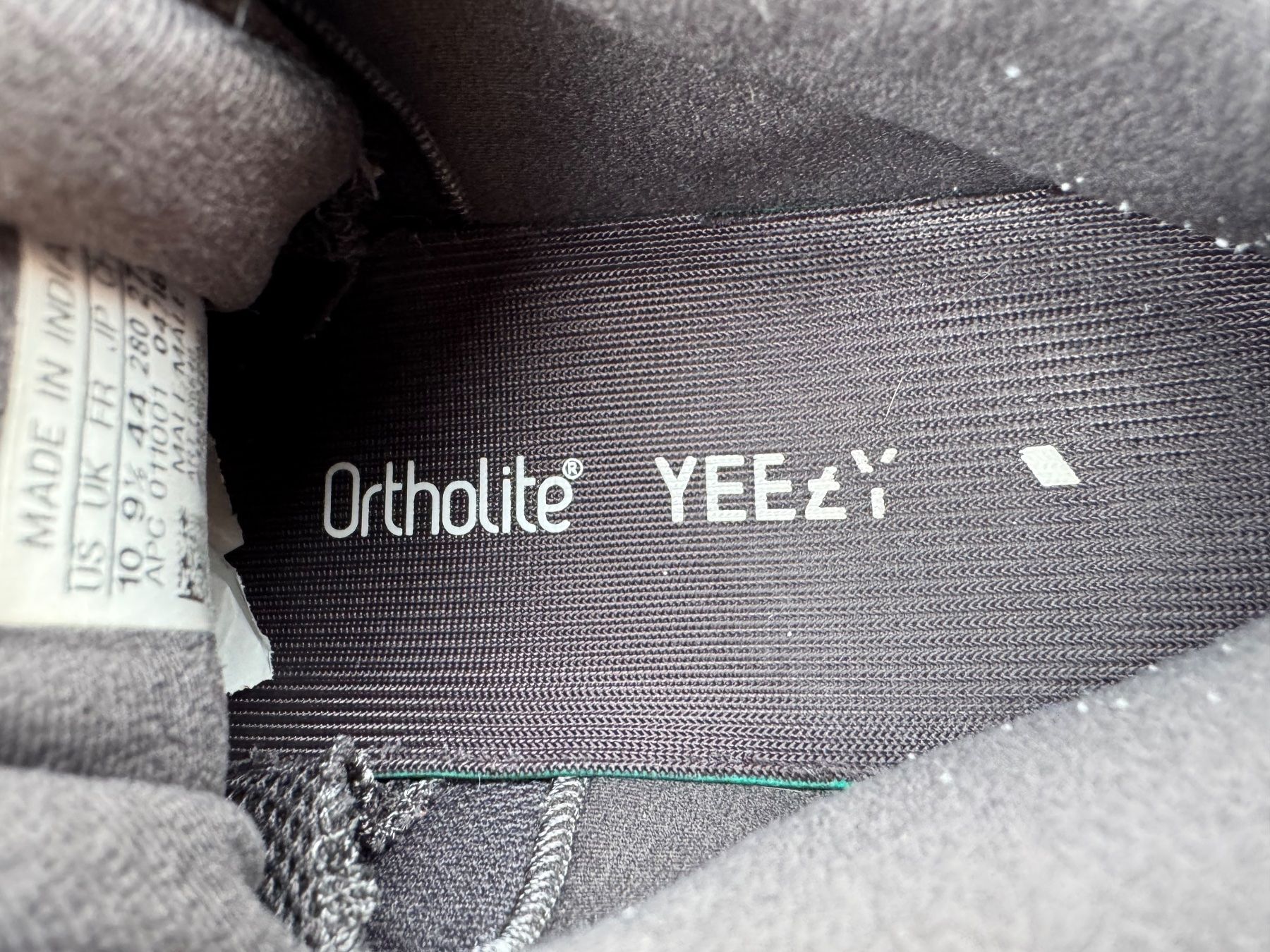 Adidas Scarpe da uomo: Yeezy nr 44 – Usato da Lumino venduto da mar_9pn2 3