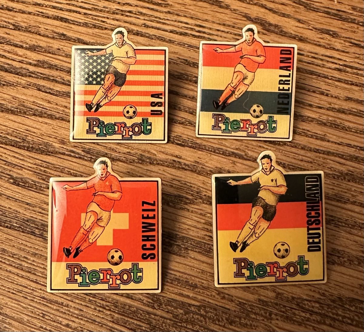 Broches & Aiguilles: Pin - Pierrot Fussball – D'occasion à Liestal par Tschopp77