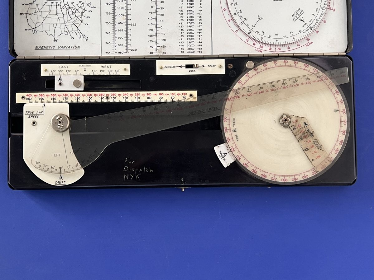 Navigatori: Flugzeug Navigations Aircraft Navigational Computer um 1940 – Usato da Adliswil venduto da buch_und_kunst 2