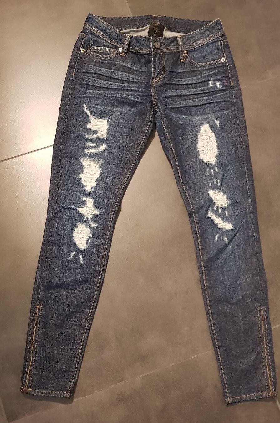 Jeans: Lässige Brand Jeanshose Gr 26 – Neu und originalverpackt aus Richterswil von adora88 1