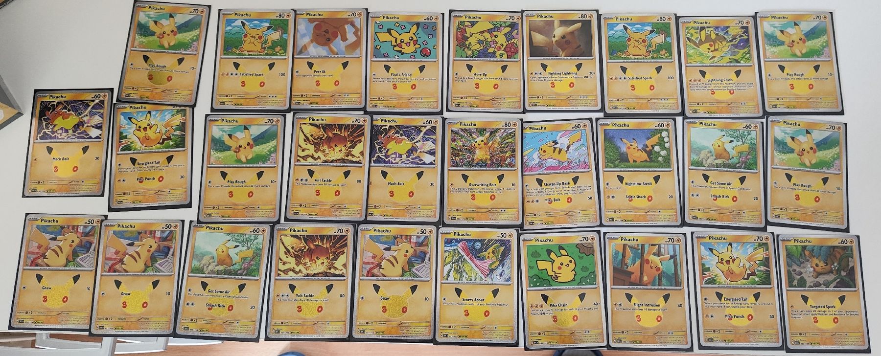 Pokémon Carte collezionabili: 29 Pikachu Cards 30th Anniversary. Not complete. – Nuovo (secondo la descrizione) da Dietikon venduto da ism_9khl