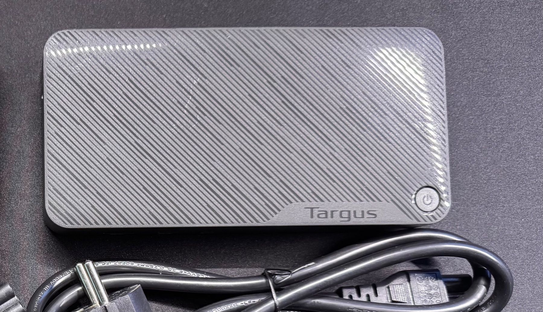 Targus Docking station: Dockingstation Universal USB-C DV4K Power Delivery 65W – Usato da Winterthur venduto da Athaz