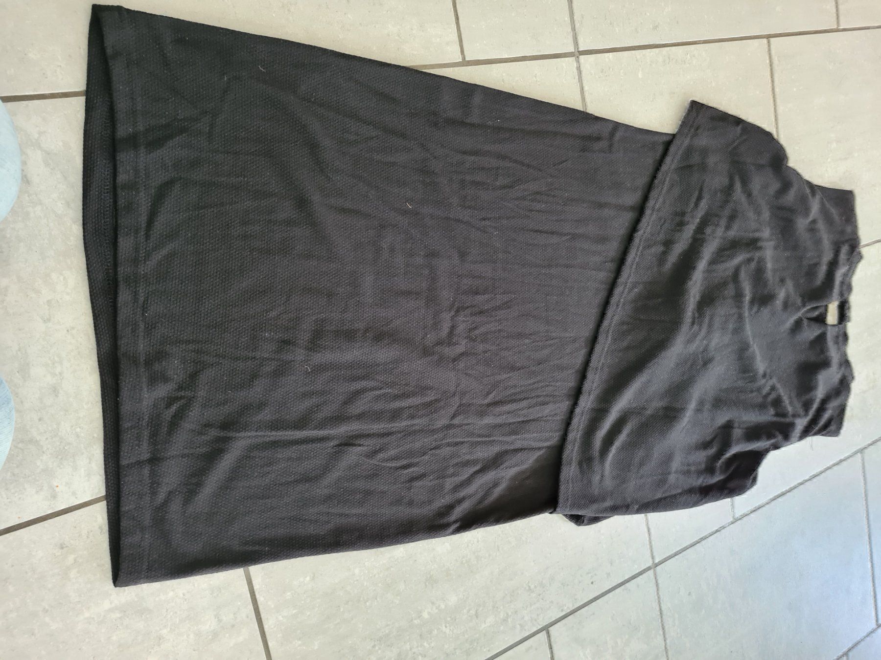 Vestiti: Kleid schwarz Gr. 40 / 42 NEU – Nuovo (secondo la descrizione) da Killwangen venduto da KIANA08 2