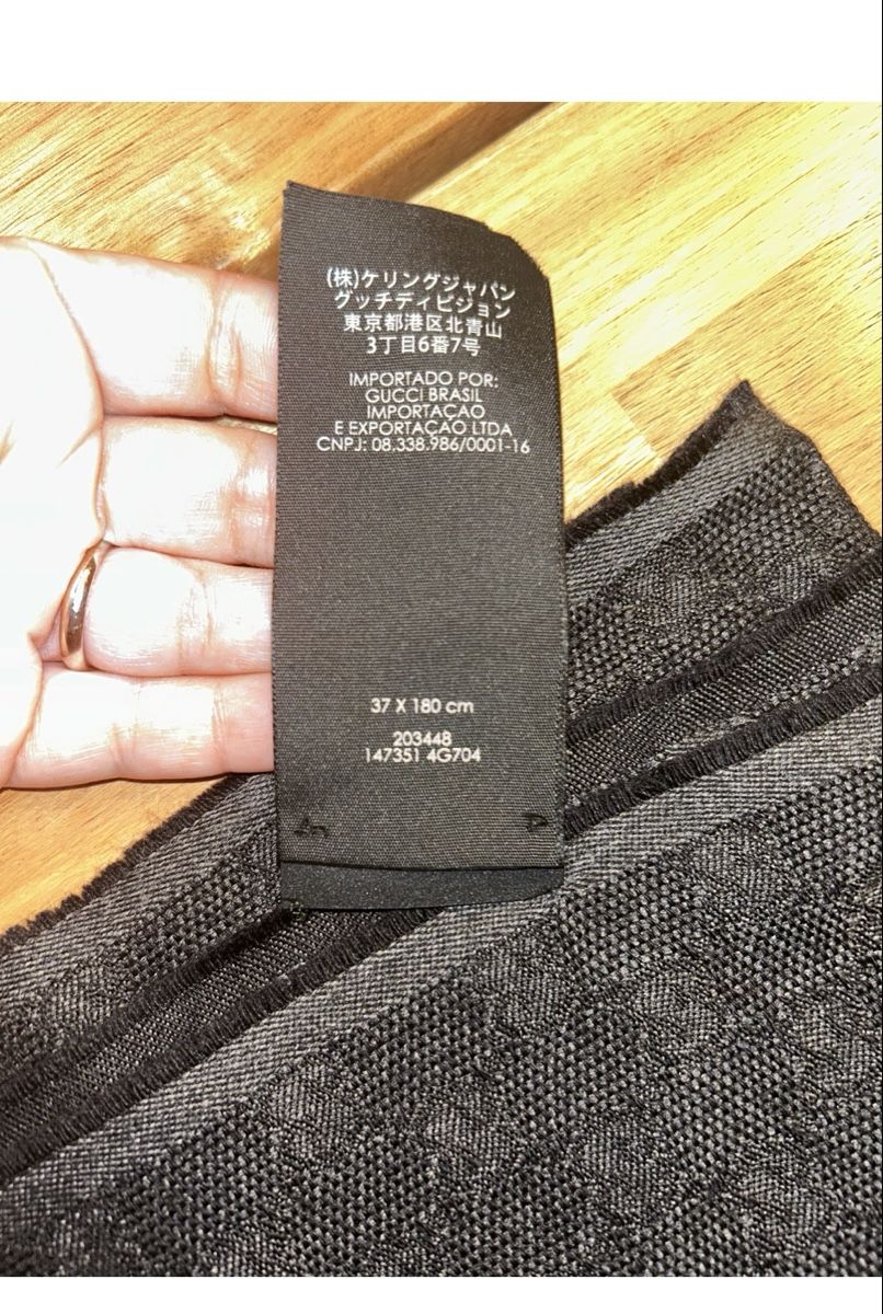 Gucci Schals: Sciarpa Gucci uomo – Gebraucht aus Gravesano von mer_xc6b 1