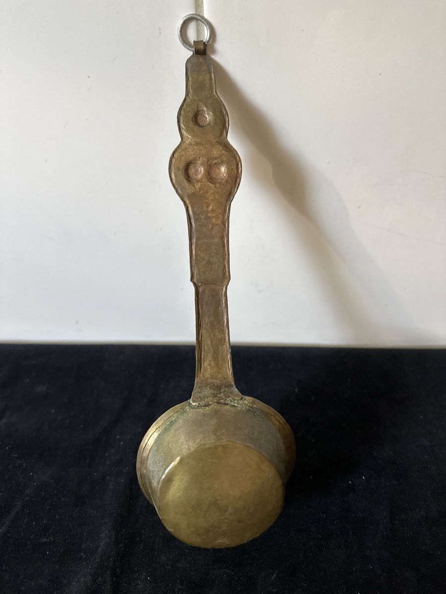 Elettrodomestici da cucina: Antike Schöpfkelle, Messing, graviert, ca. 26cm – Usato da Zürich venduto da Chaeffeler 1