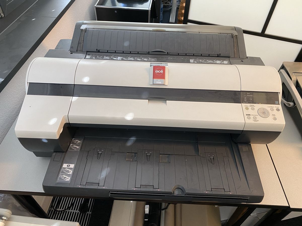 Stampanti: Traceur Grand Format - Imprimante Professionelle Océ CS 2224 – Usato da Grolley venduto da GM-CK