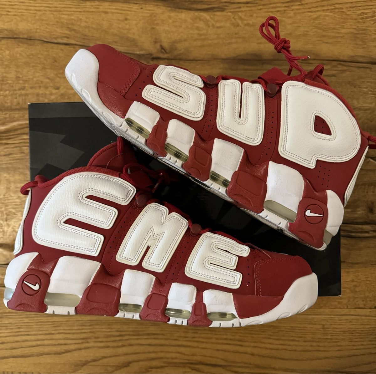 Herrenschuhe: Supreme x Nike Air More Uptempo – Gebraucht aus Zürich von sell_my_stuff
