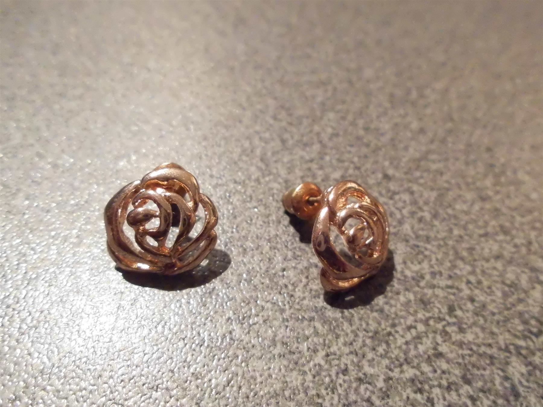 Orecchini pendenti & Orecchini a lobo: Ohrstecker goldfarbig, rund – Nuovo e nell'imballaggio originale da Zürich venduto da abraxas1291