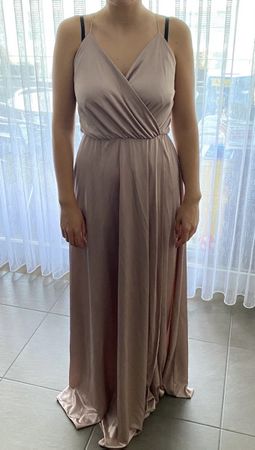 Rosa Abendkleid