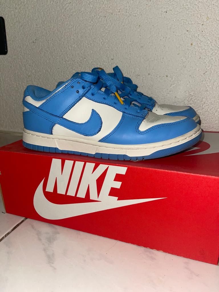 Nike Scarpe da donna: Nike Dunk low West Coast – Usato da Niederbipp venduto da surname12346