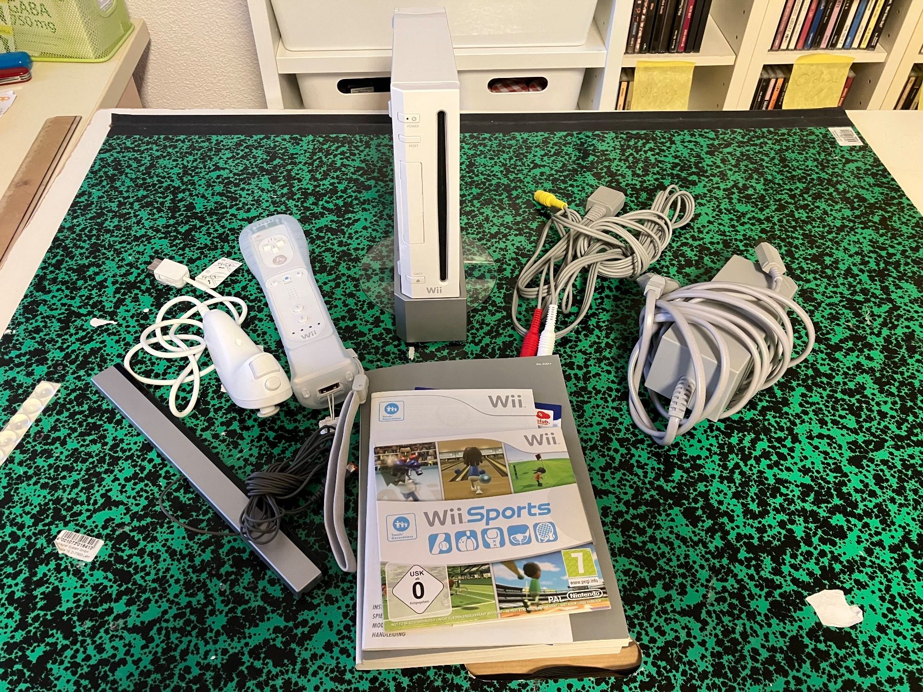 Nintendo Console: Nintendo Wii-Set mit Wii-Sport – Usato da Rüti ZH venduto da Ochello